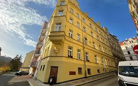 Francis Apartment - Lazenske Centrum